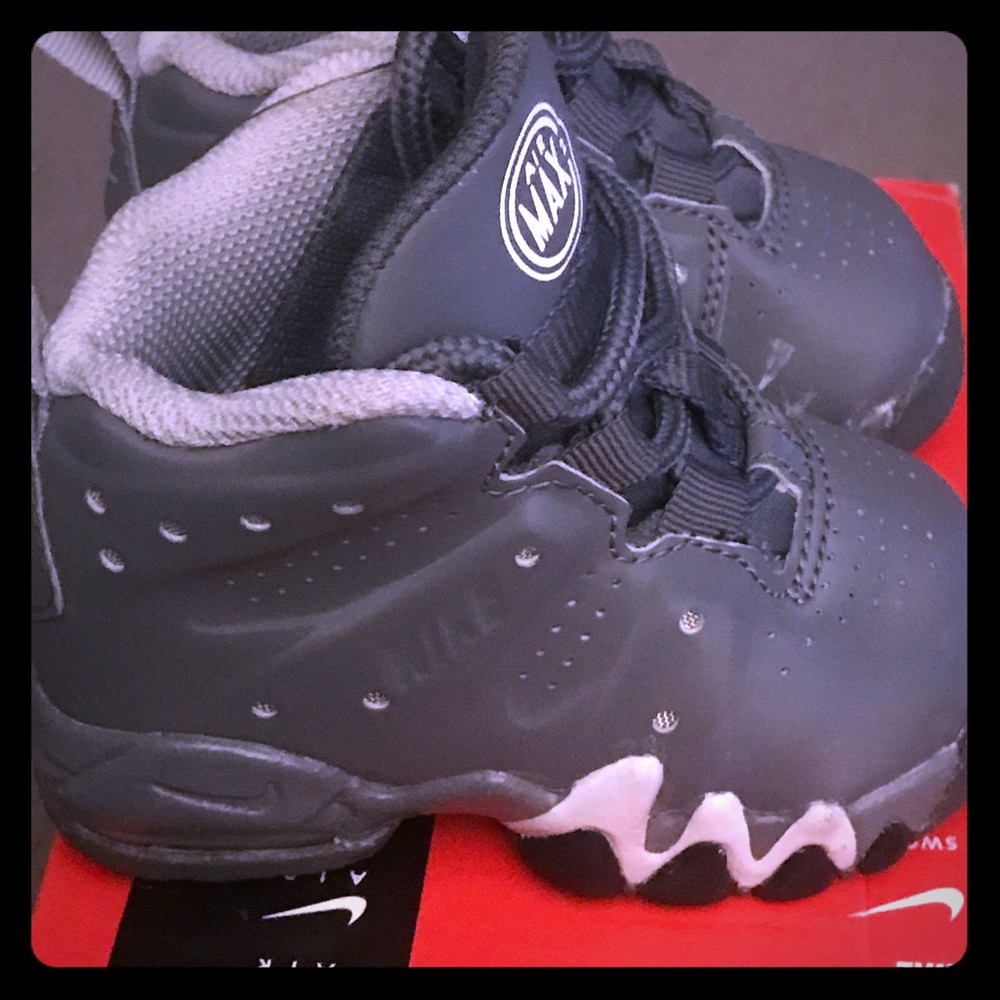 Grey Barkley’s - Picture 3 of 3